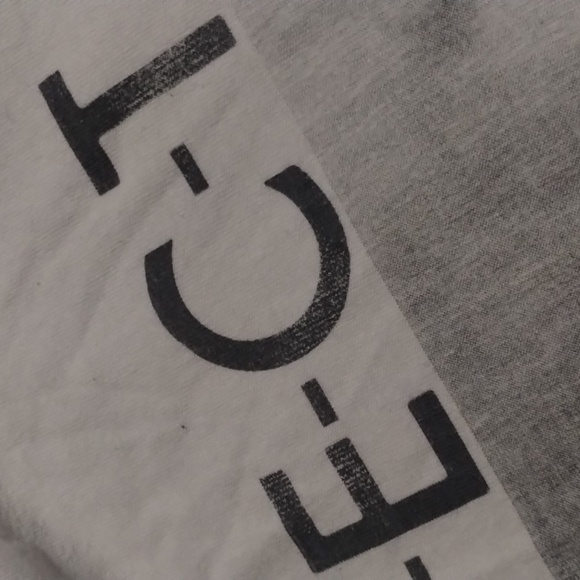 Aretha Franklin RESPECT tee - Picture 4 of 5